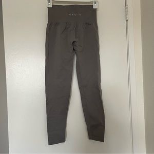 NVGTN grey leggings